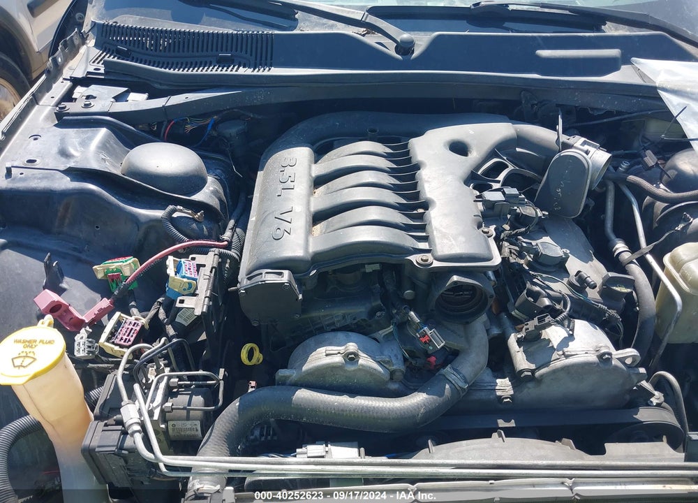2009 DODGE CHALLENGER SE VIN: 2B3LJ44V99H522417
