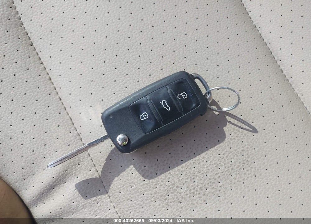 2010 VOLKSWAGEN TIGUAN WOLFSBURG EDITION VIN: WVGBV9AX4AW003214