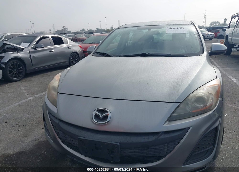2011 MAZDA 3 I SPORT VIN: JM1BL1UG4B1496687