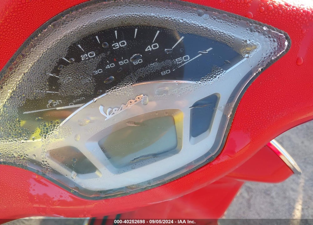 2022 VESPA PRIMAVERA/SPRINT 50 VIN: ZAPCA06B0N5104600