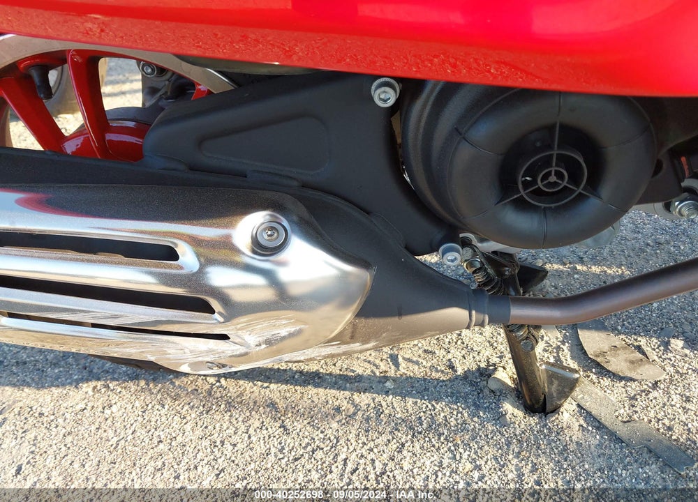 2022 VESPA PRIMAVERA/SPRINT 50 VIN: ZAPCA06B0N5104600