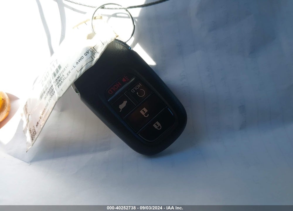 2024 HONDA HR-V AWD EX-L/AWD EX-L W/O BSI VIN: 3CZRZ2H75RM772217