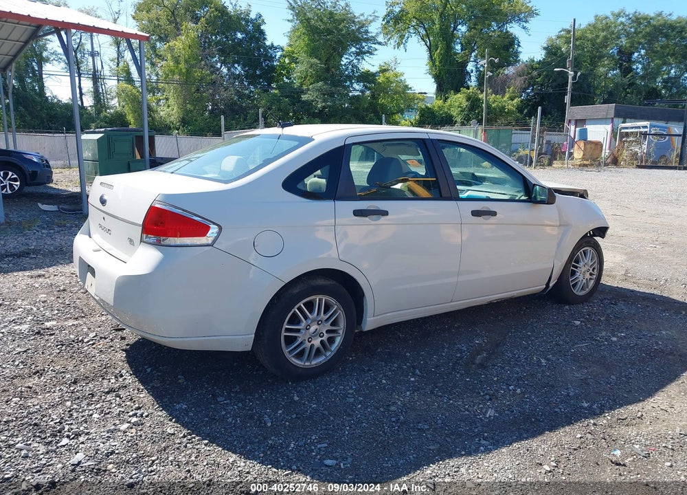 2009 FORD FOCUS SE VIN: 1FAHP35N49W126530