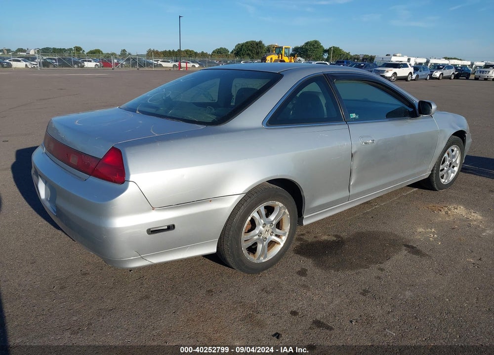 2001 HONDA ACCORD 3.0 EX VIN: 1HGCG22571A011233