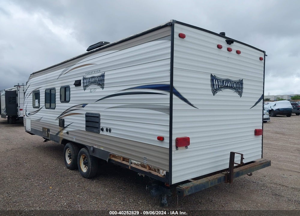 2017 FOREST RIVER WILDWOOD M-261BHXL VIN: 4X4TWDB21HE031655