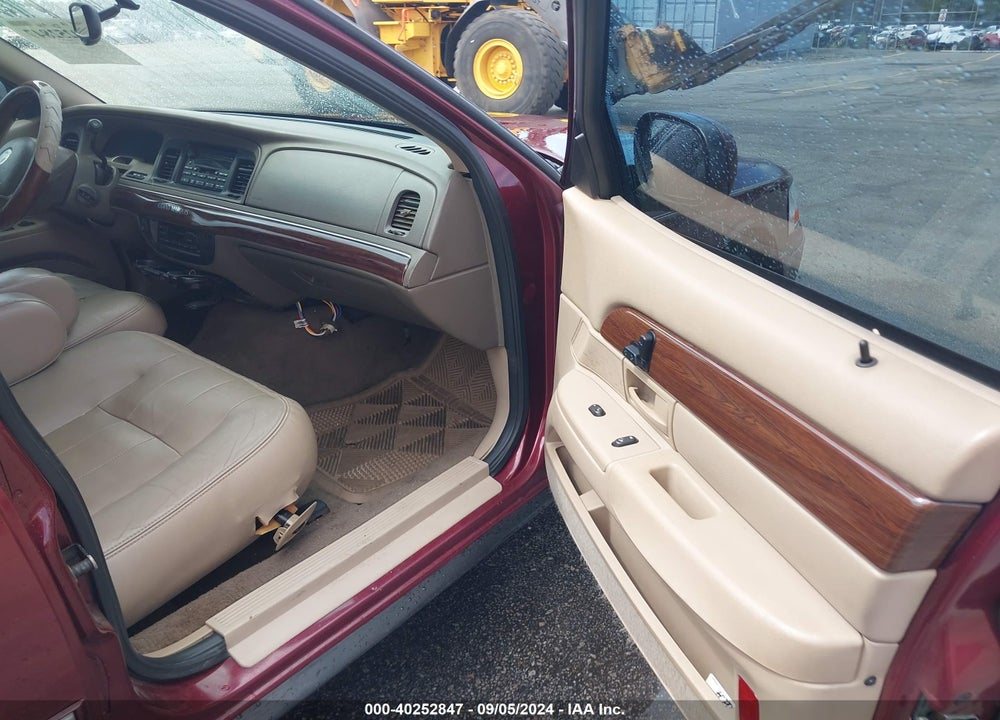 2004 MERCURY GRAND MARQUIS LS VIN: 2MEFM75W04X611429