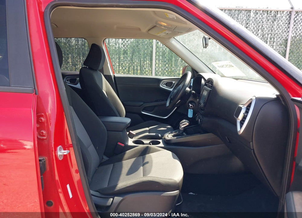 2020 KIA SOUL LX VIN: KNDJ23AU8L7035902