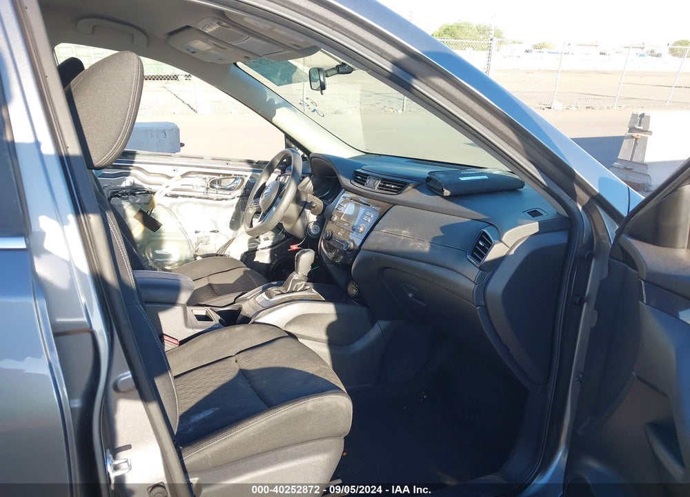 2017 NISSAN ROGUE S VIN: KNMAT2MVXHP568773