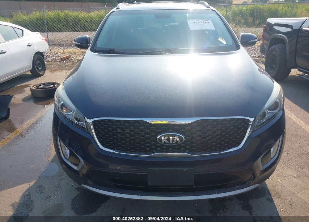 2016 KIA SORENTO 3.3L EX VIN: 5XYPHDA57GG016130