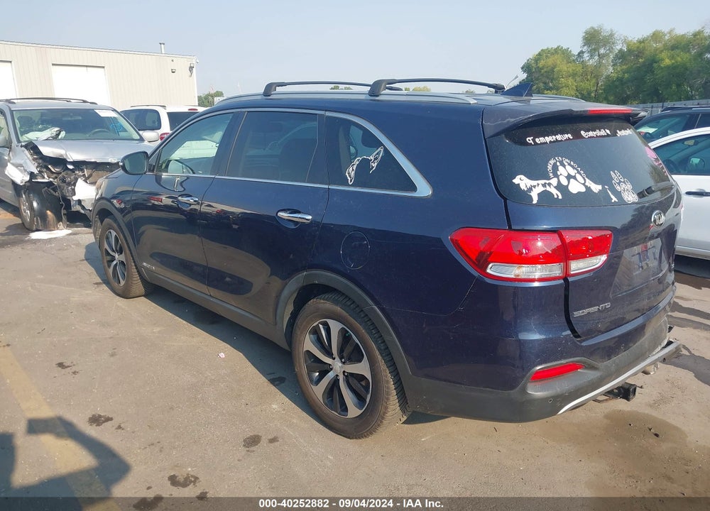 2016 KIA SORENTO 3.3L EX VIN: 5XYPHDA57GG016130