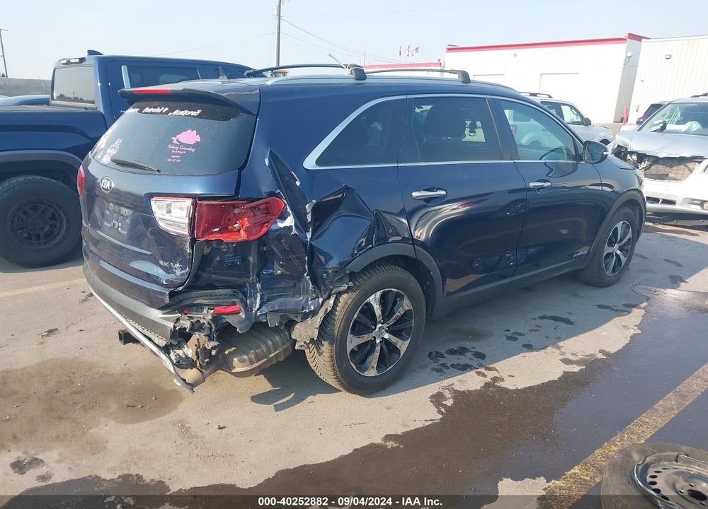 2016 KIA SORENTO 3.3L EX VIN: 5XYPHDA57GG016130