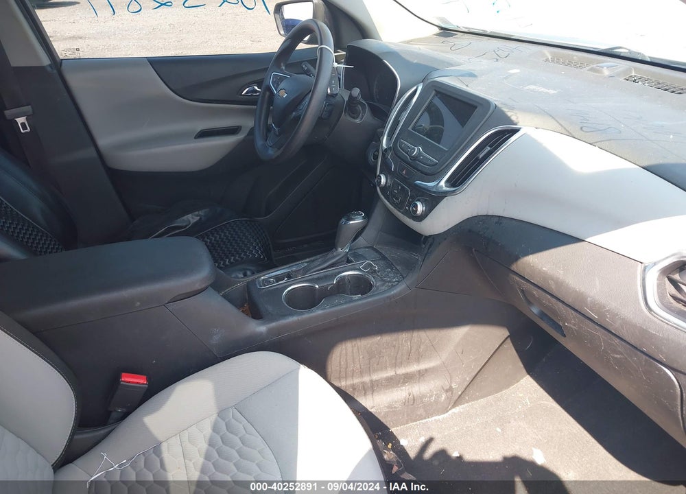 2019 CHEVROLET EQUINOX LS VIN: 3GNAXHEVXKS638052