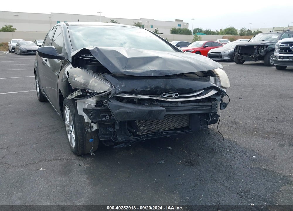 2014 HYUNDAI ELANTRA GT VIN: KMHD35LH3EU192212