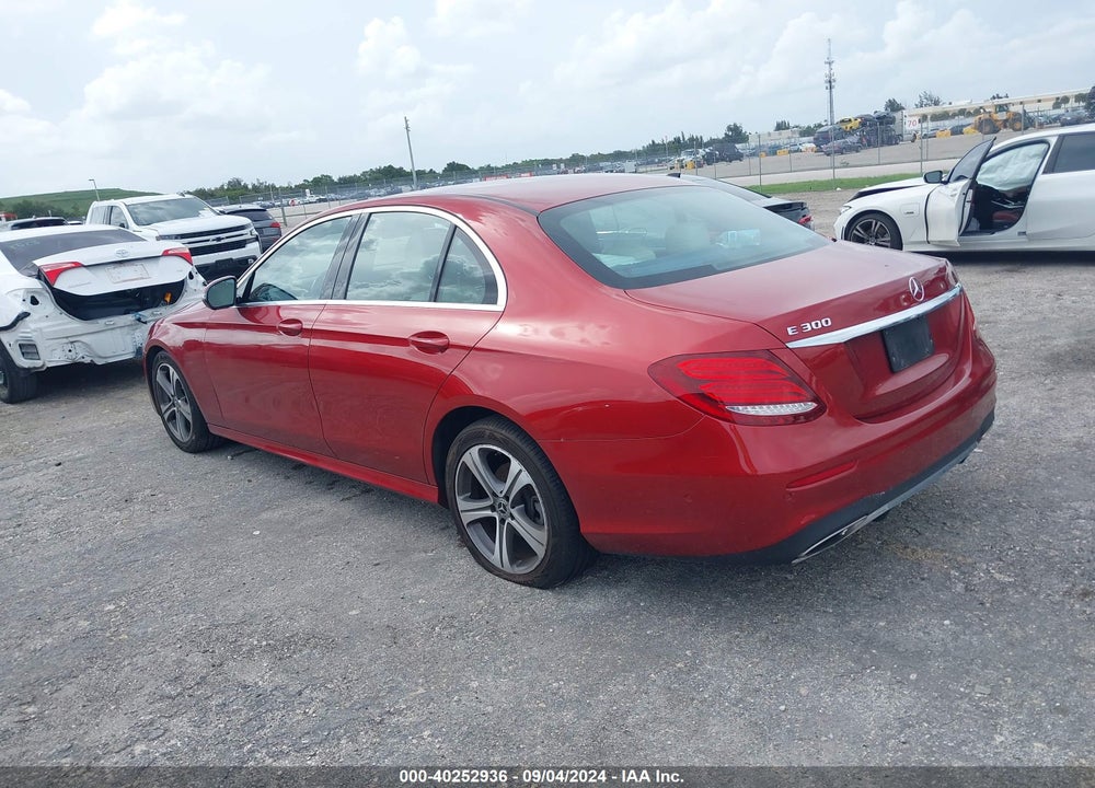 2018 MERCEDES-BENZ E 300 VIN: WDDZF4JB3JA485779