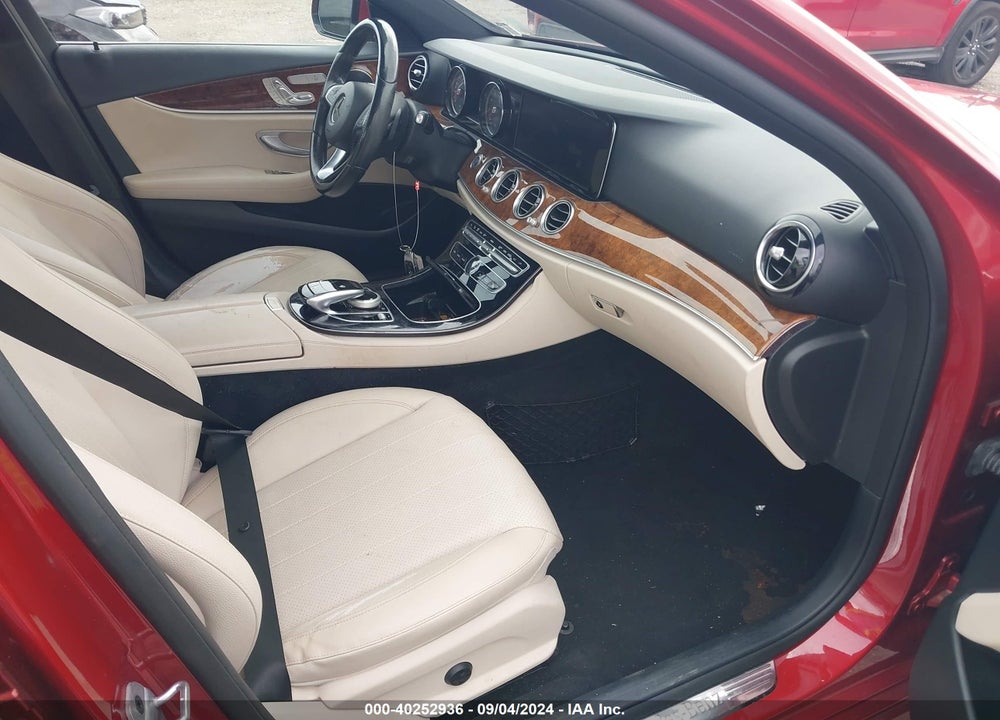 2018 MERCEDES-BENZ E 300 VIN: WDDZF4JB3JA485779