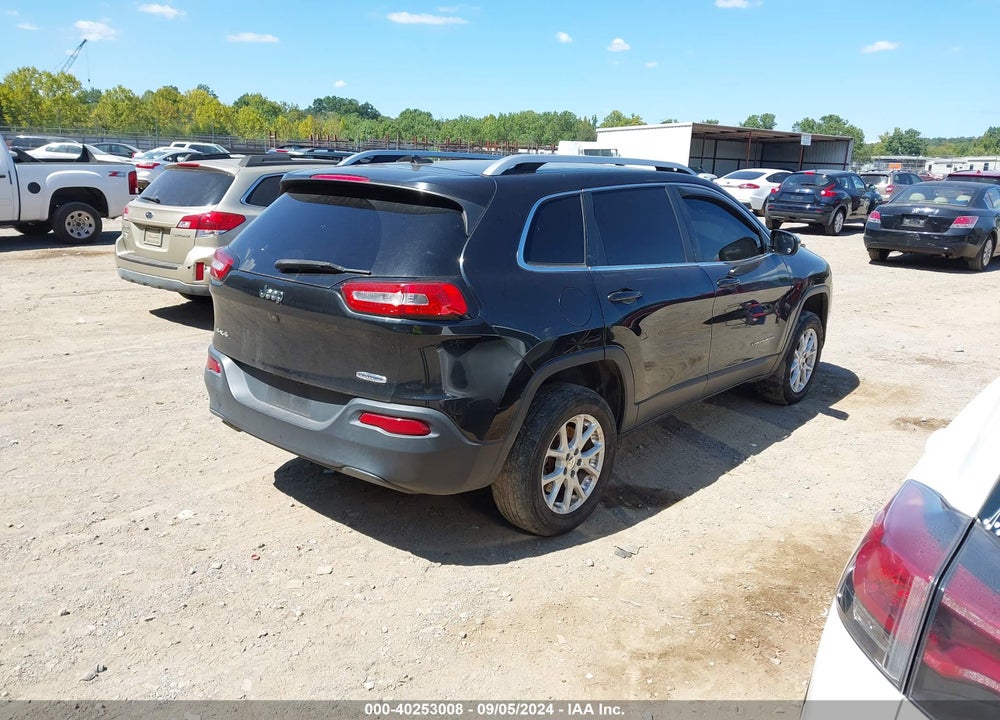 2015 JEEP CHEROKEE LATITUDE VIN: 1C4PJMCB6FW686681