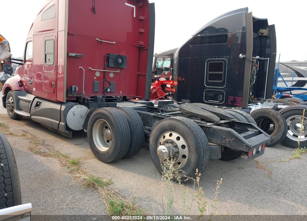 2015 KENWORTH T680 T680 VIN: 1XKYDP9X6FJ454292