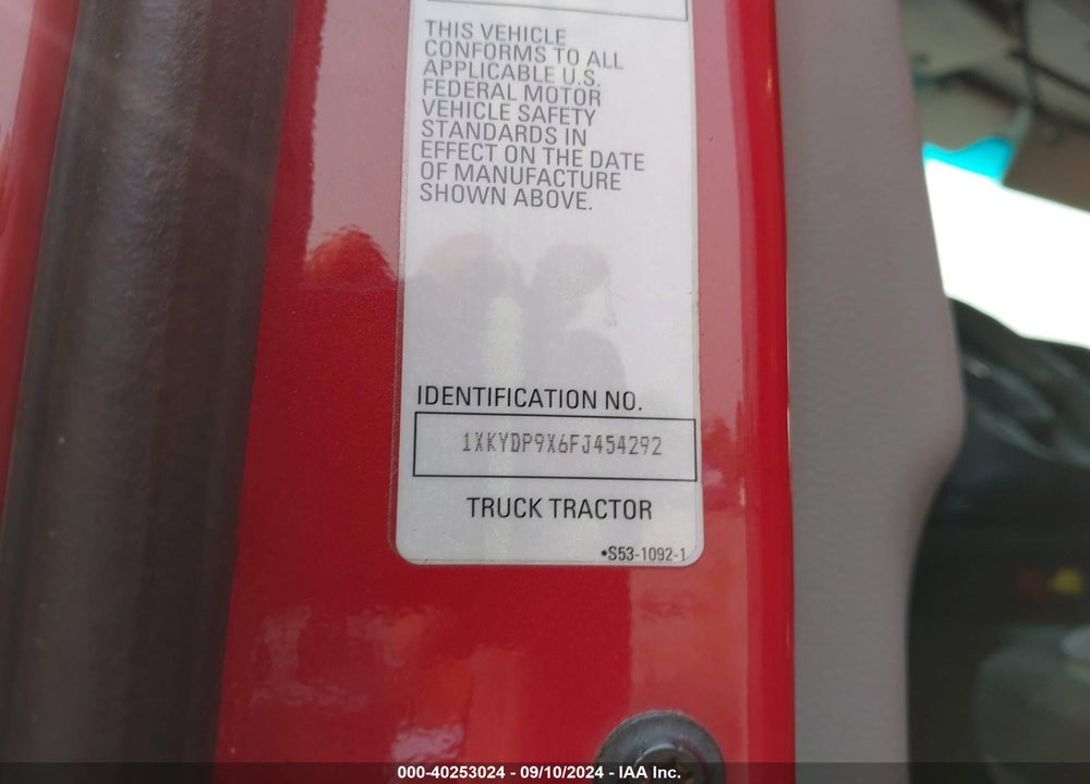 2015 KENWORTH T680 T680 VIN: 1XKYDP9X6FJ454292