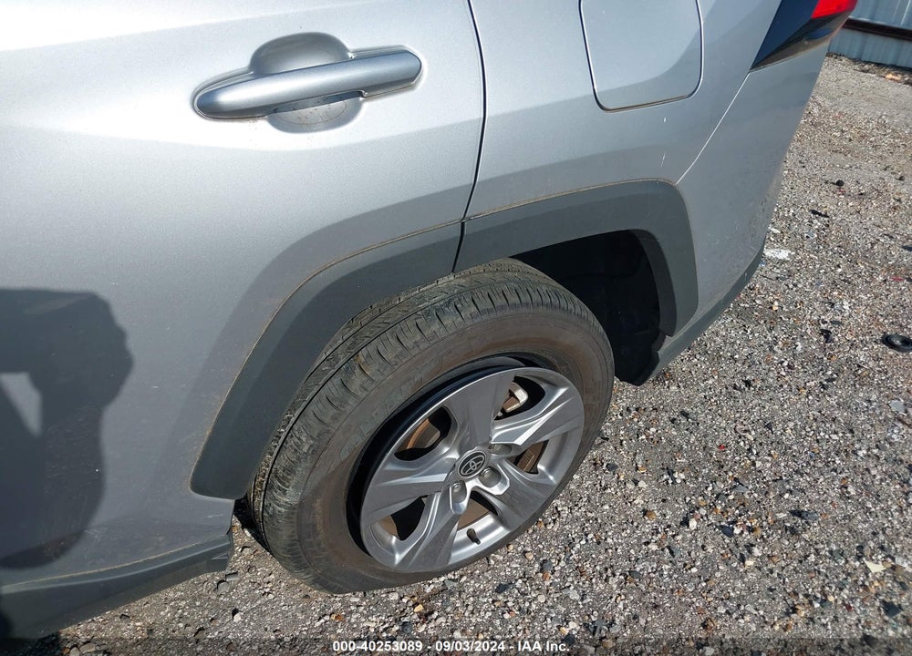 2022 TOYOTA RAV4 XLE VIN: 2T3W1RFV1NC202039