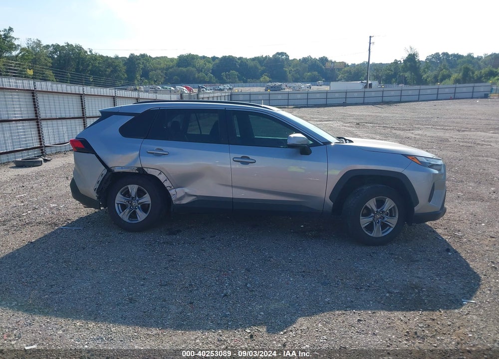 2022 TOYOTA RAV4 XLE VIN: 2T3W1RFV1NC202039