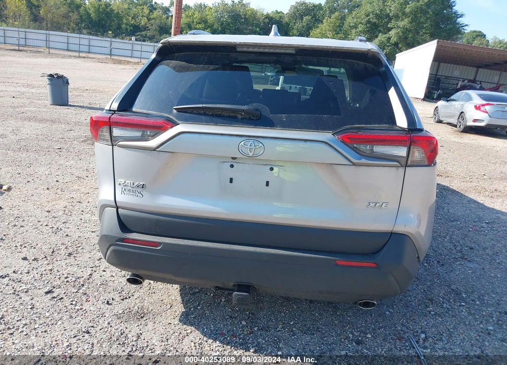 2022 TOYOTA RAV4 XLE VIN: 2T3W1RFV1NC202039