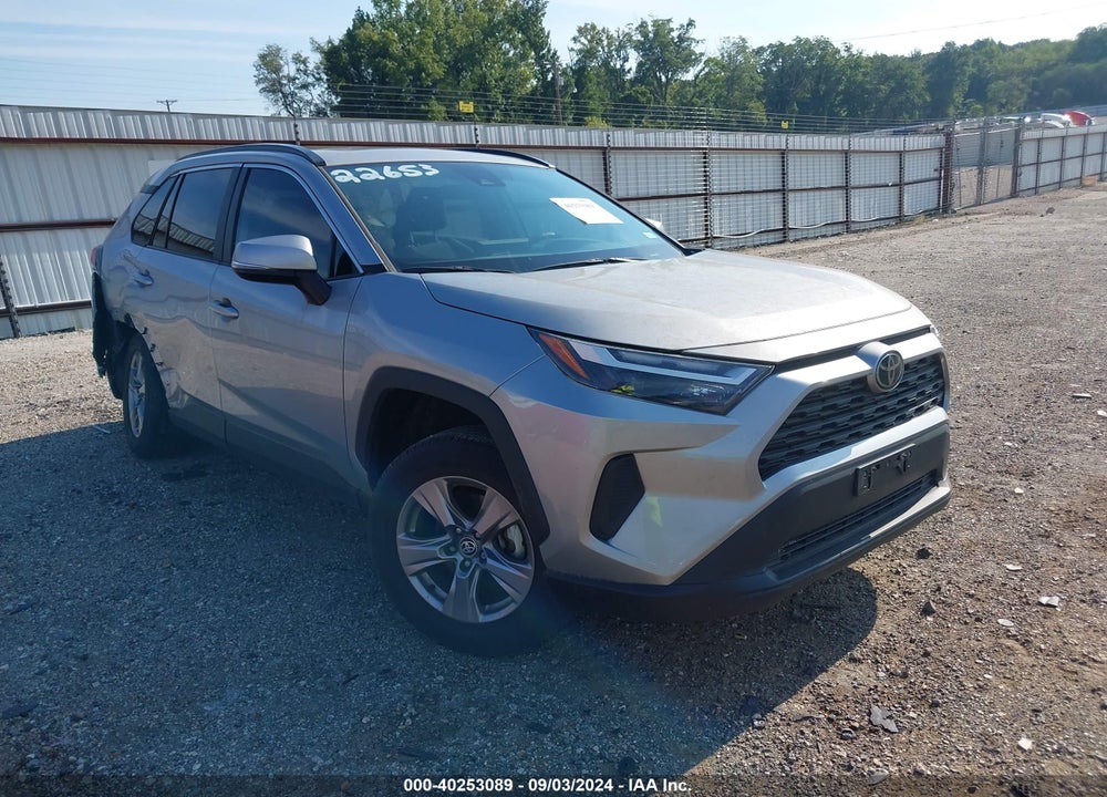 2022 TOYOTA RAV4 XLE VIN: 2T3W1RFV1NC202039