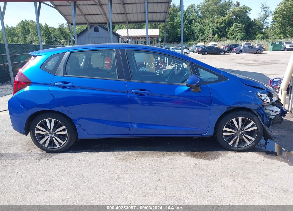 2016 HONDA FIT EX VIN: JHMGK5H74GS000216