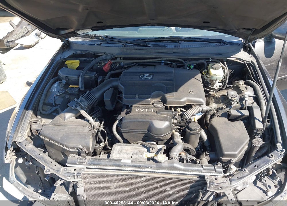2004 LEXUS IS 300 VIN: JTHBD192X40086333