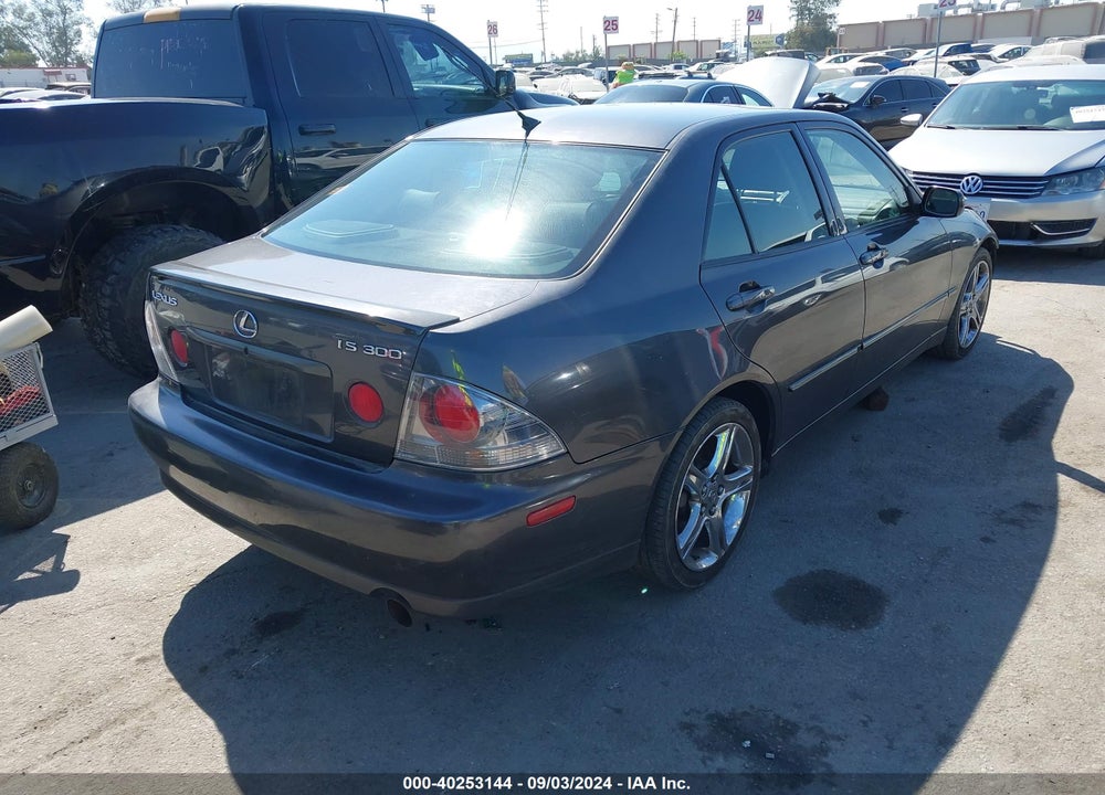 2004 LEXUS IS 300 VIN: JTHBD192X40086333