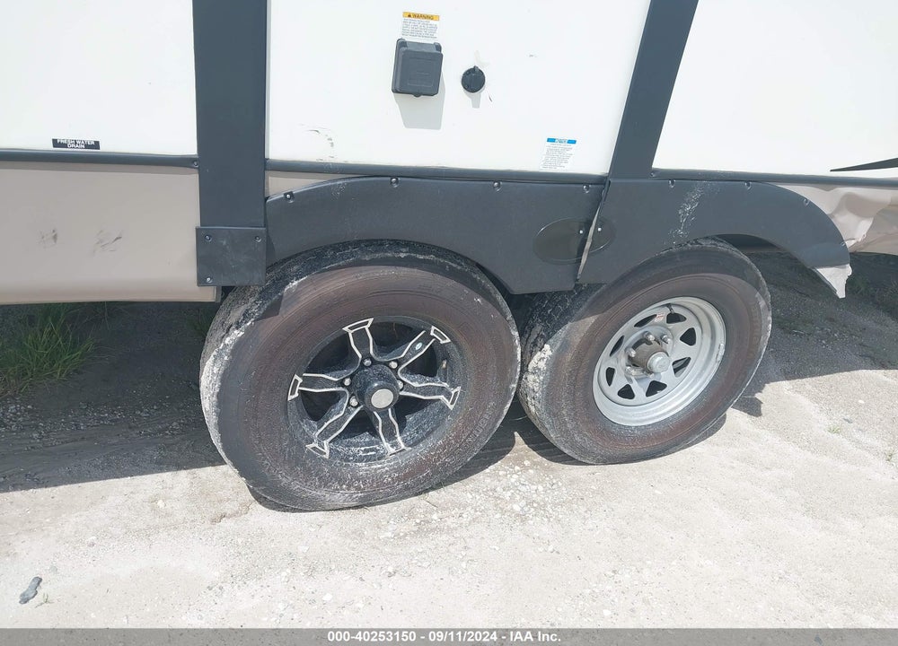 2021 WILDWOOD OTHER VIN: 4X4FWBN29MV705638