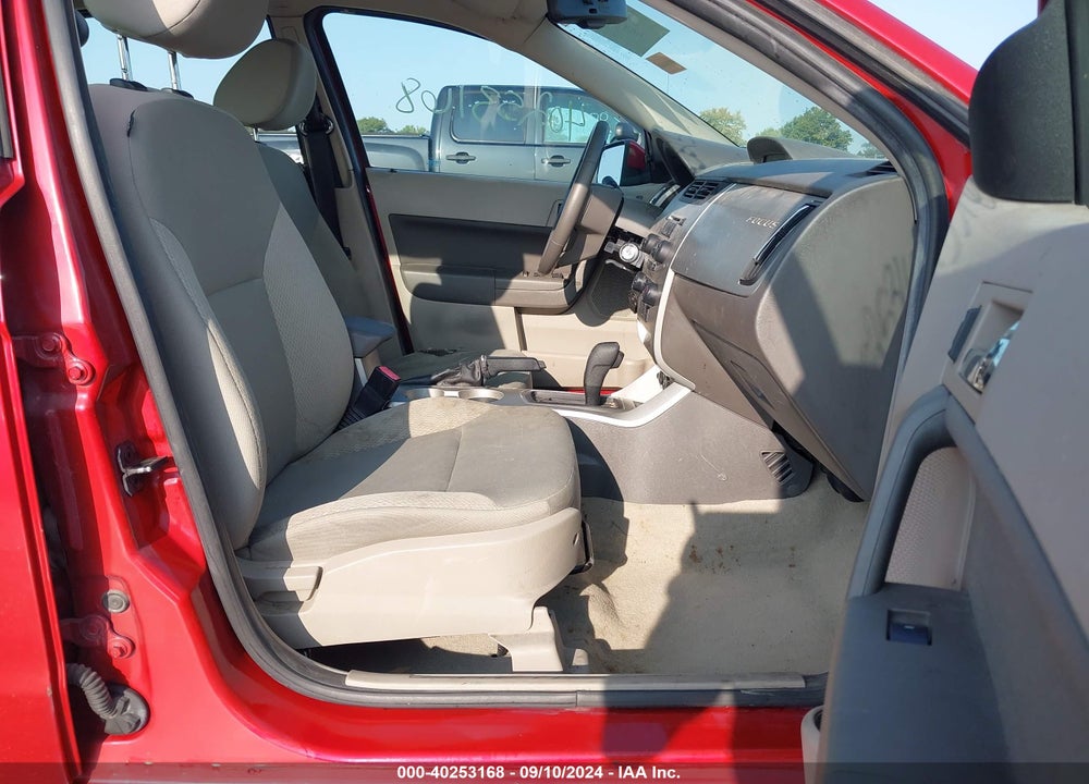 2010 FORD FOCUS SES VIN: 1FAHP3GN4AW119675