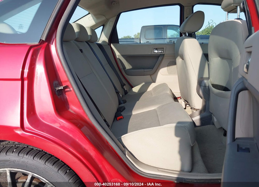 2010 FORD FOCUS SES VIN: 1FAHP3GN4AW119675