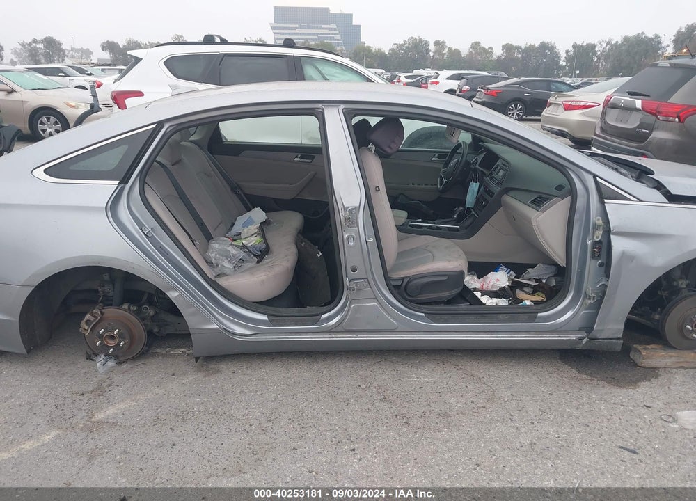 2017 HYUNDAI SONATA VIN: 5NPE24AF0HH589656