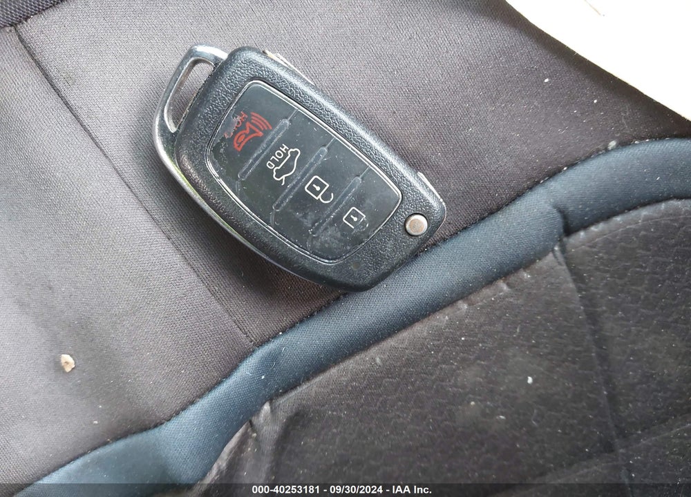 2017 HYUNDAI SONATA VIN: 5NPE24AF0HH589656