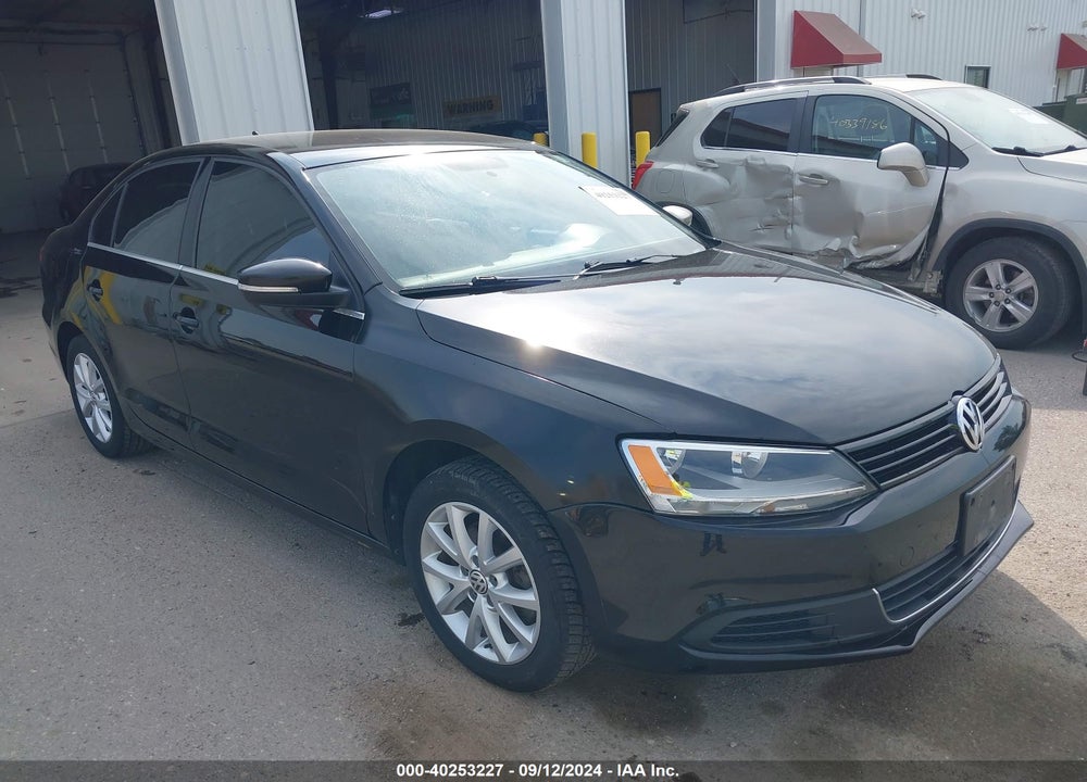 2014 VOLKSWAGEN JETTA 1.8T SE VIN: 3VWD07AJXEM317321