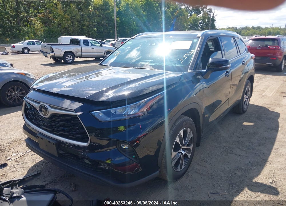 2020 TOYOTA HIGHLANDER XLE VIN: 5TDHZRBHXLS055265