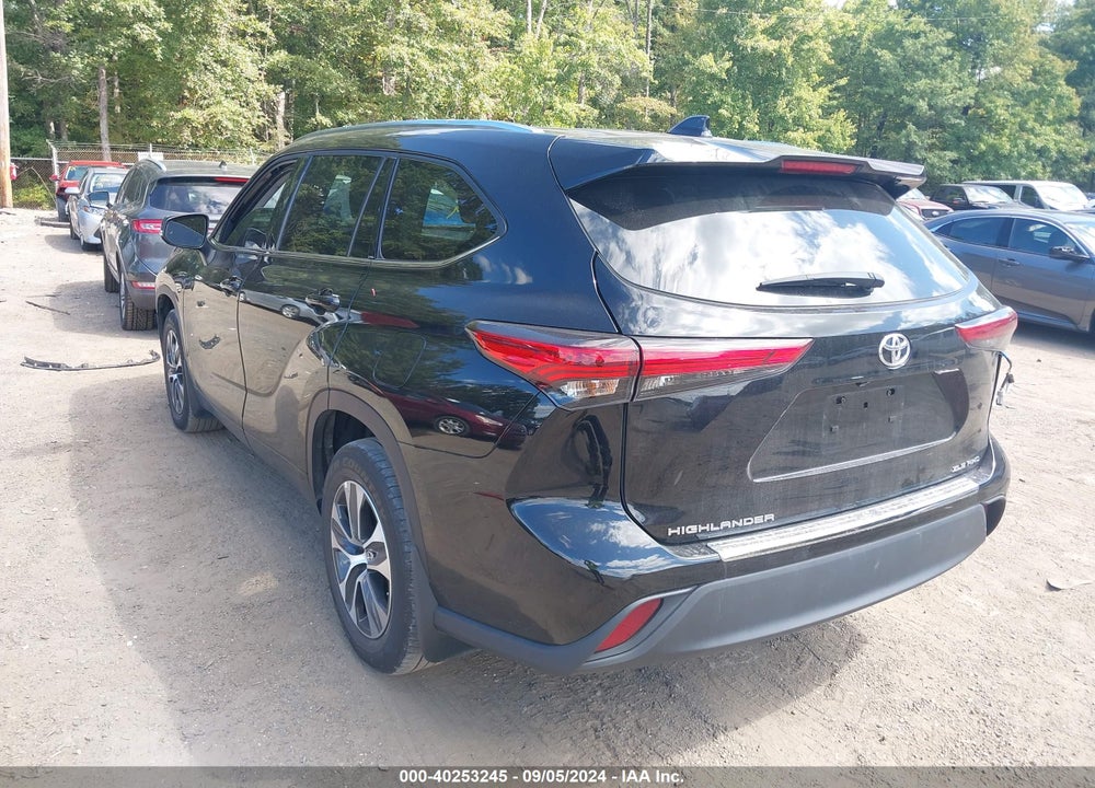 2020 TOYOTA HIGHLANDER XLE VIN: 5TDHZRBHXLS055265