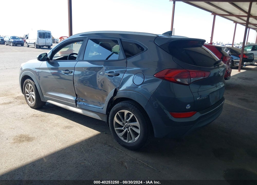 2018 HYUNDAI TUCSON SEL VIN: KM8J33A40JU647602