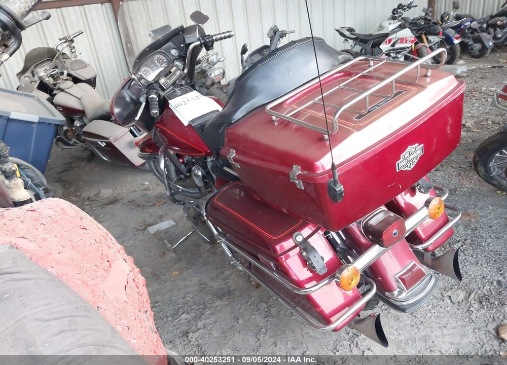 1987 HARLEY-DAVIDSON FLHT CLASSIC VIN: 1HD1DJL16HY501991