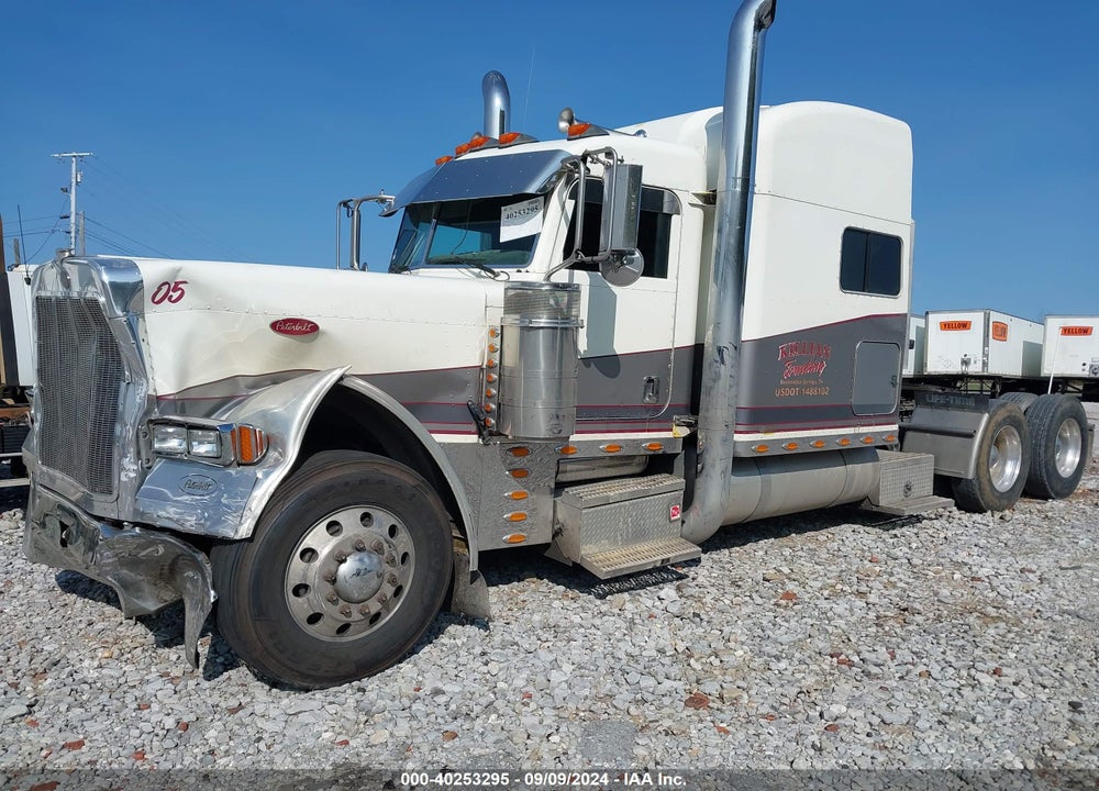 2005 PETERBILT 379 VIN: 1XP5DB9X35D860852