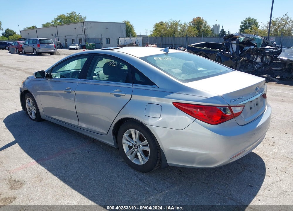 2012 HYUNDAI SONATA GLS VIN: 5NPEB4AC2CH452183