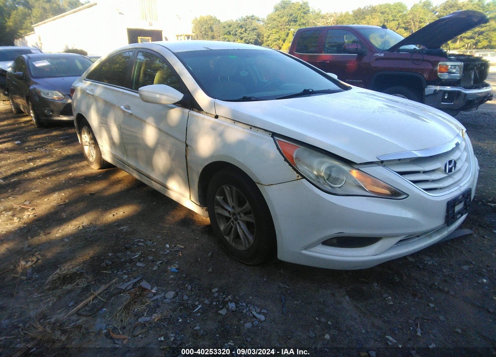 2013 HYUNDAI SONATA GLS VIN: 5NPEB4AC1DH608716