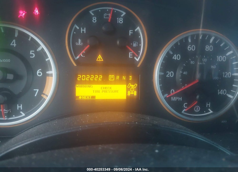 2011 NISSAN TITAN SV VIN: 1N6BA0EC7BN304597