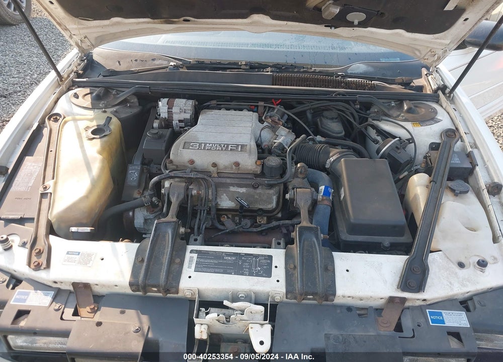 1992 OLDSMOBILE CUTLASS SUPREME VIN: 1G3WT34T5ND388284