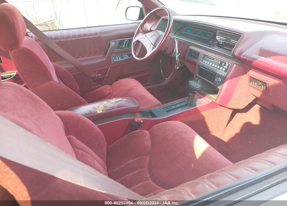 1992 OLDSMOBILE CUTLASS SUPREME VIN: 1G3WT34T5ND388284