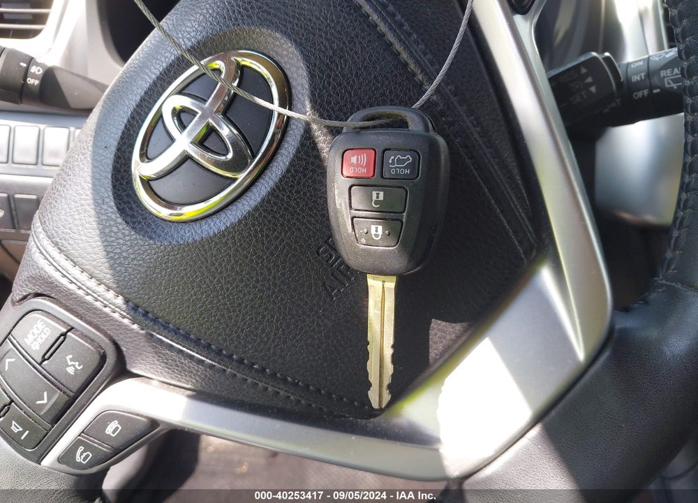 2015 TOYOTA HIGHLANDER LE PLUS V6 VIN: 5TDZKRFH6FS065489