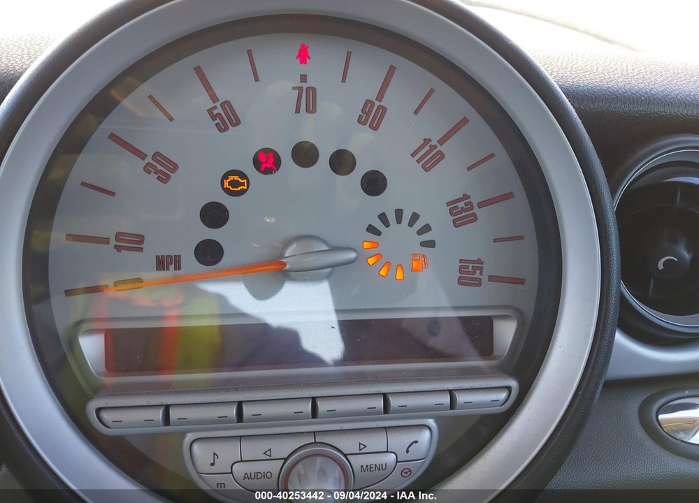 2007 MINI COOPER VIN: WMWMF33517TT54060