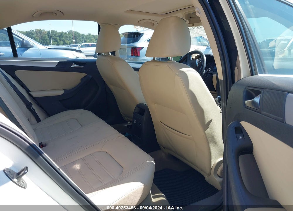2011 VOLKSWAGEN JETTA 2.5L SEL VIN: 3VWLZ7AJ4BM306943