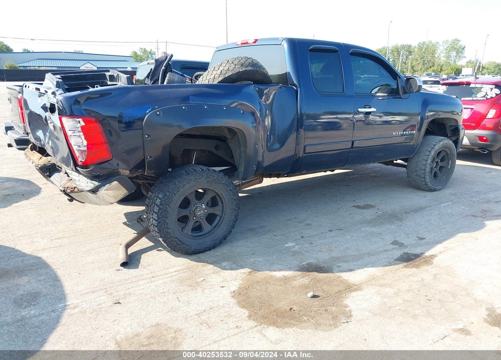 2008 CHEVROLET SILVERADO 1500 LT1 VIN: 2GCEK19J581263568
