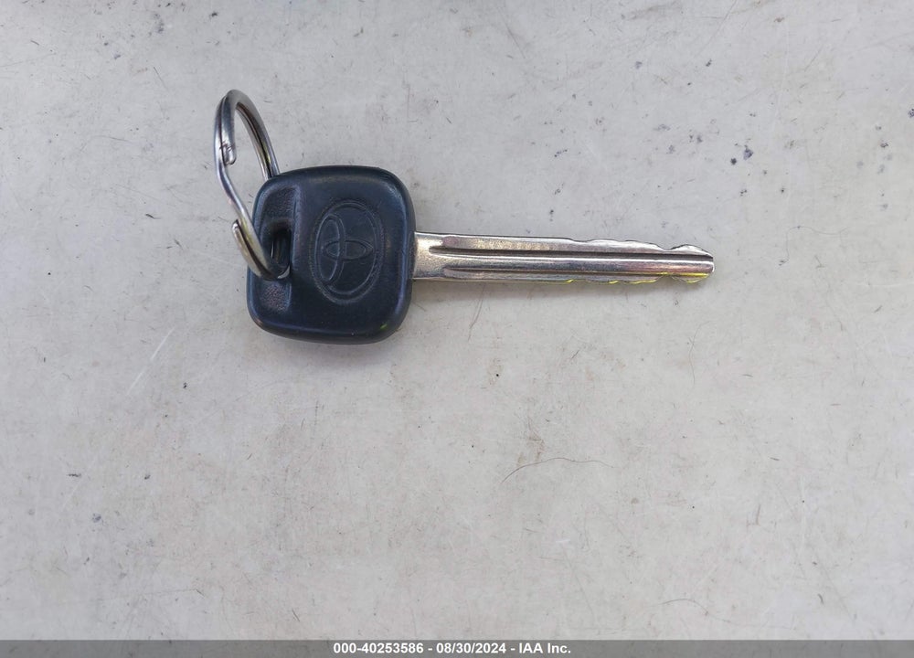 2005 TOYOTA TACOMA VIN: 5TENX22N55Z034917